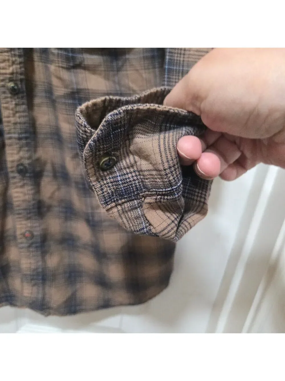 Knife Plaid Flannel Shirt Medium Brown Cotton Button Up